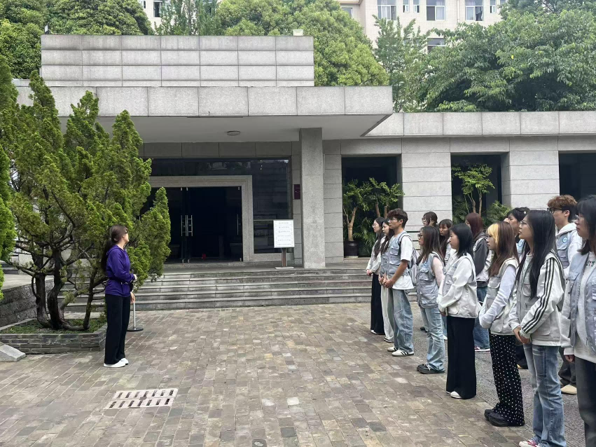 2图片1(1) 2图片1(1)